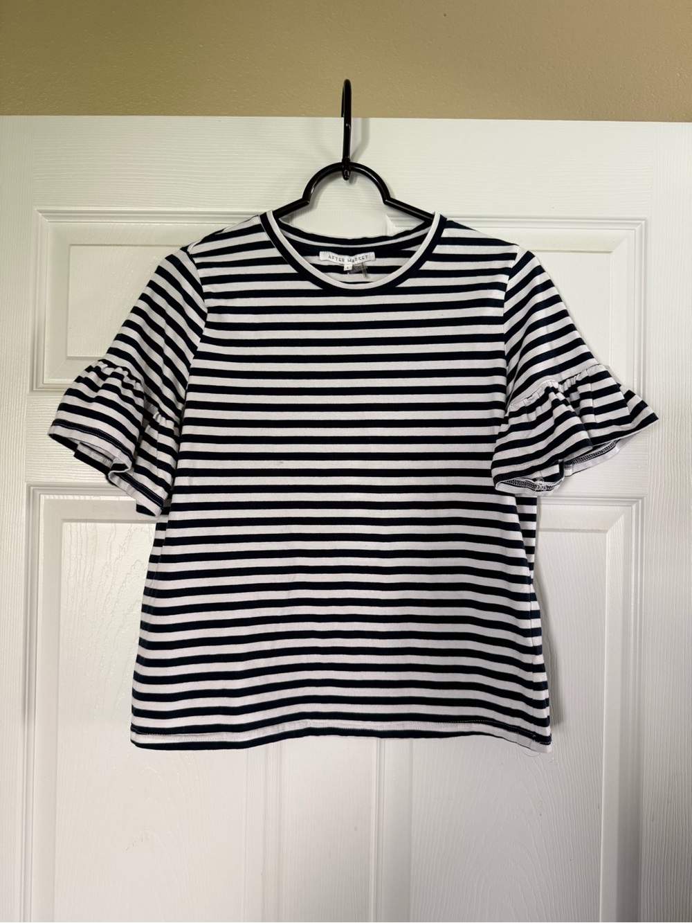 Stripe Ruffle Sleeve Tee - Navy & White